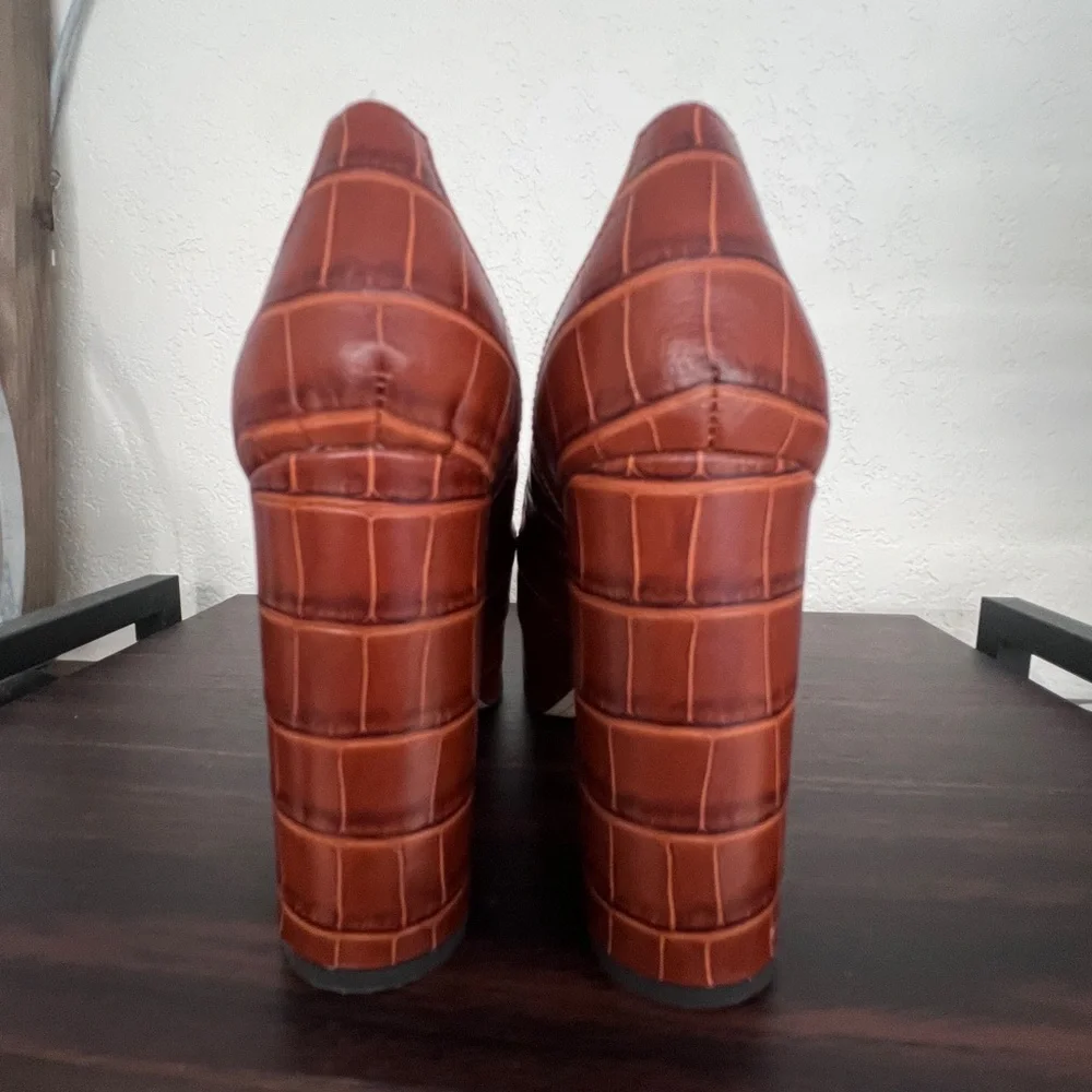 Sam Edelman Brown Platform Shoes with Croc Pattern